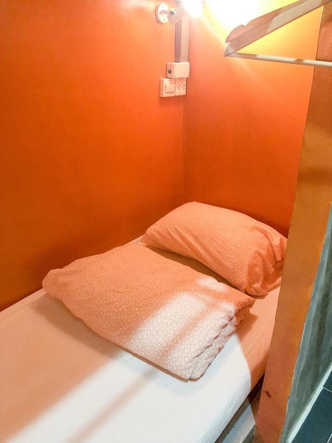 Green Home Hostel And Massage Bangkok Exteriér fotografie
